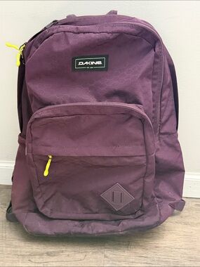Dakine 365 Pack DLX 27L Purple Backpack Laptop School Bag NWT Condition